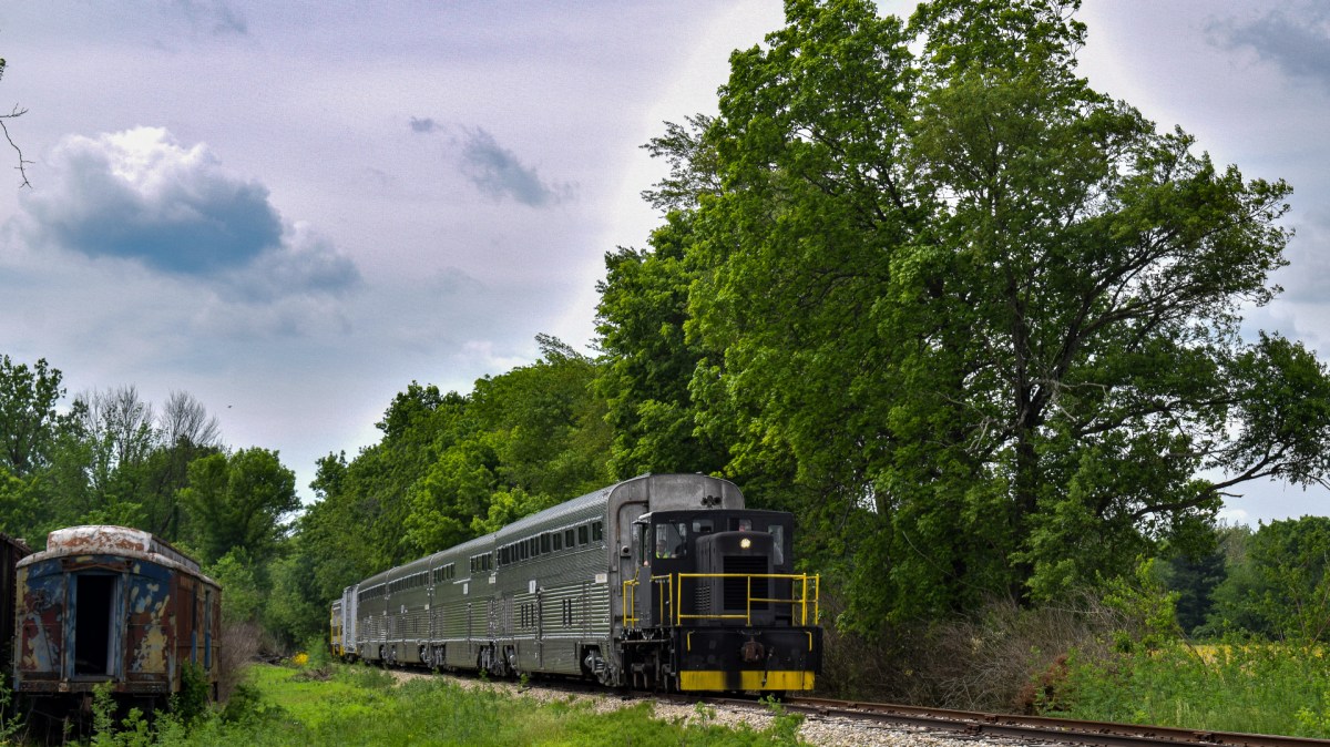 50 tonner green a train on a steel track